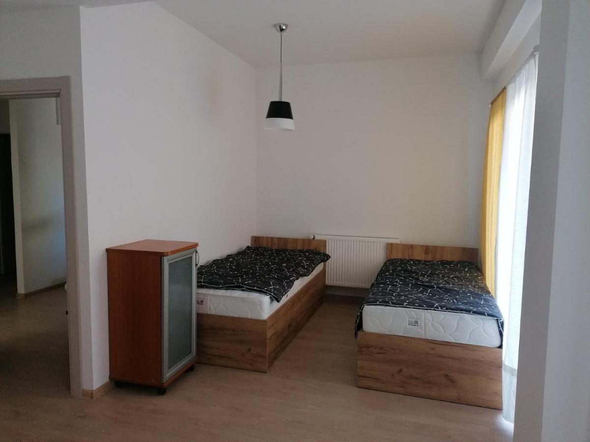 Hostel Denica Skopje Ngoại thất bức ảnh