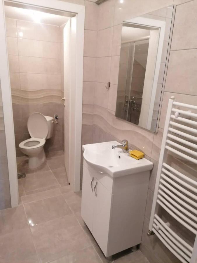 Hostel Denica Skopje Ngoại thất bức ảnh