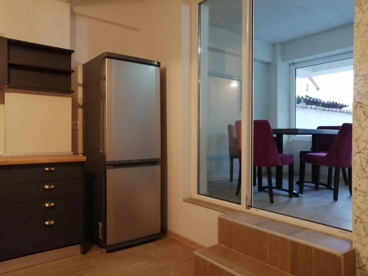 Hostel Denica Skopje Ngoại thất bức ảnh