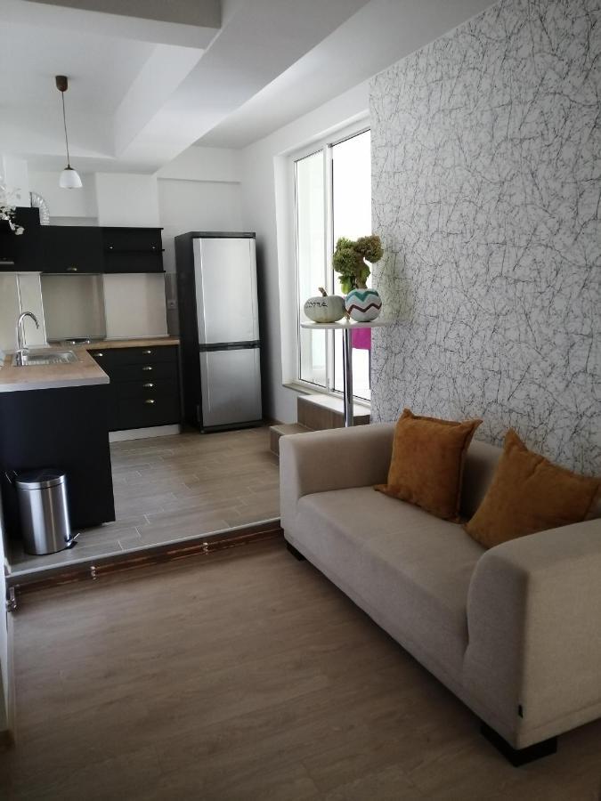 Hostel Denica Skopje Ngoại thất bức ảnh
