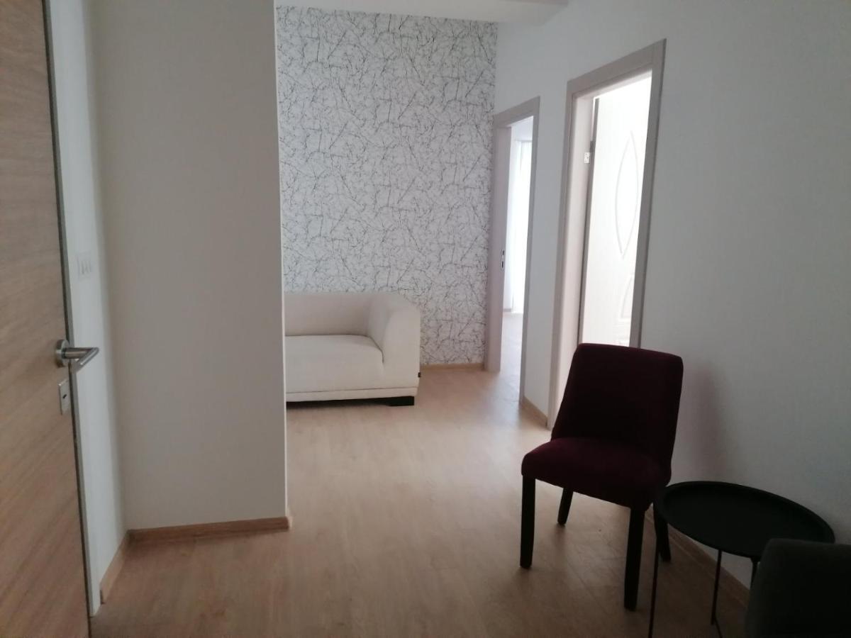 Hostel Denica Skopje Ngoại thất bức ảnh