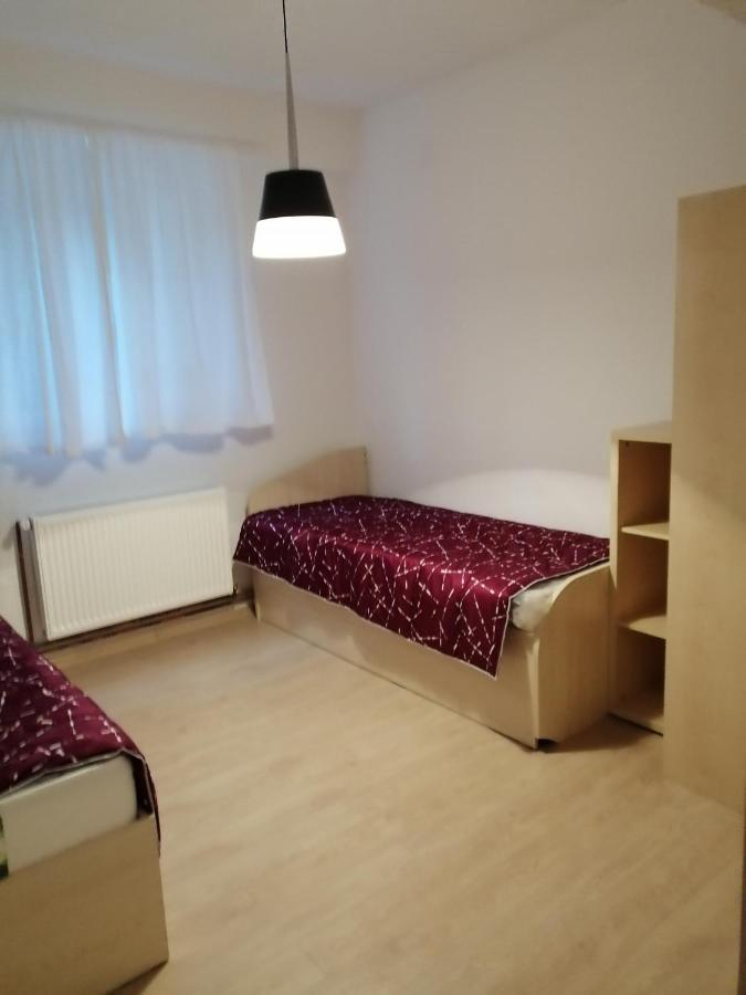 Hostel Denica Skopje Ngoại thất bức ảnh
